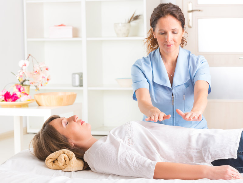 Village Family Clinic hosts Complimentary Introduction to Reiki